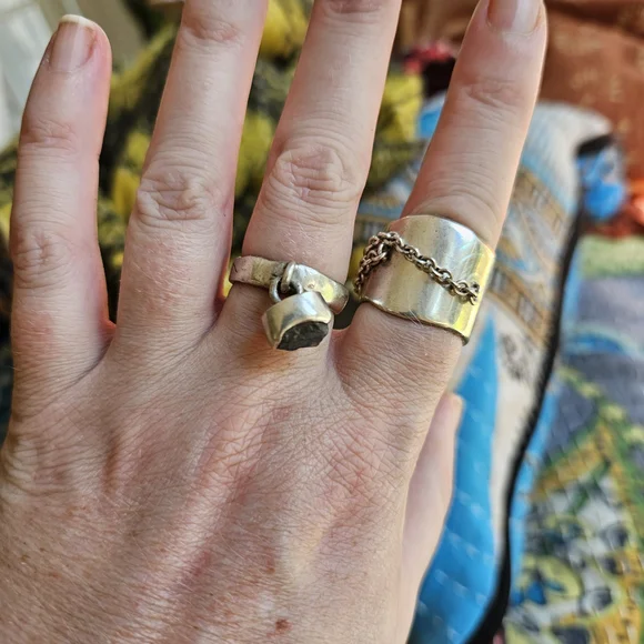 CHAINED LABRADORITE STERLING RING - Picture 2 of 7